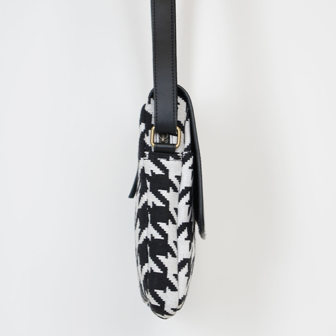 Savira: Hounds Tooth Sling Bag